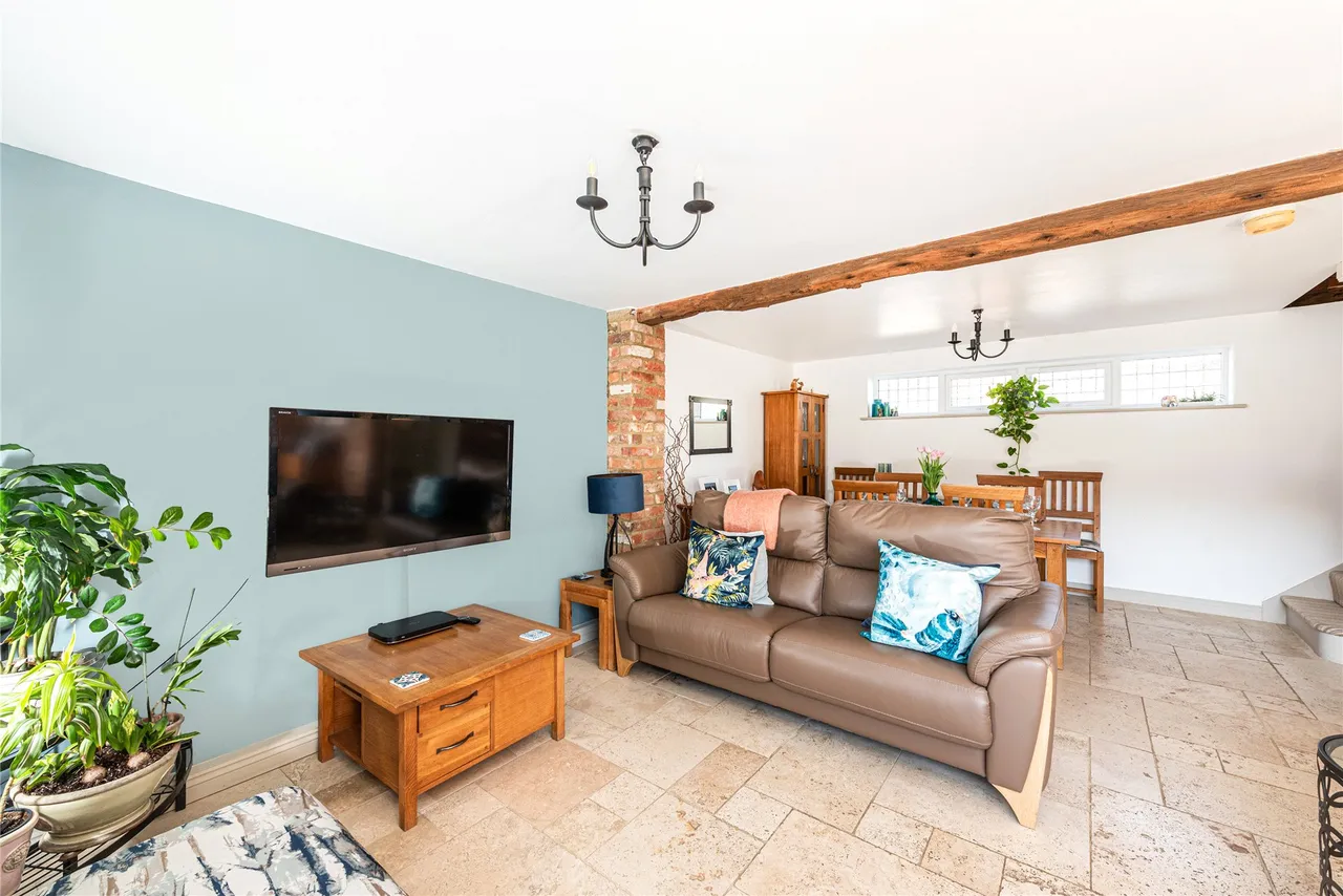 Cublington Road, Aston Abbotts, HP22, photo 6