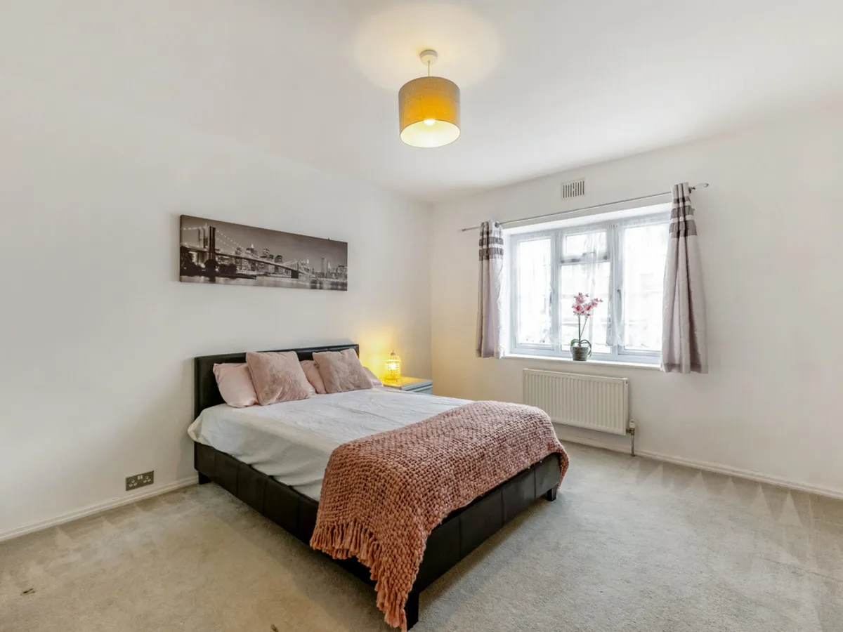Berkeley Court, Reading, RG1, photo 7