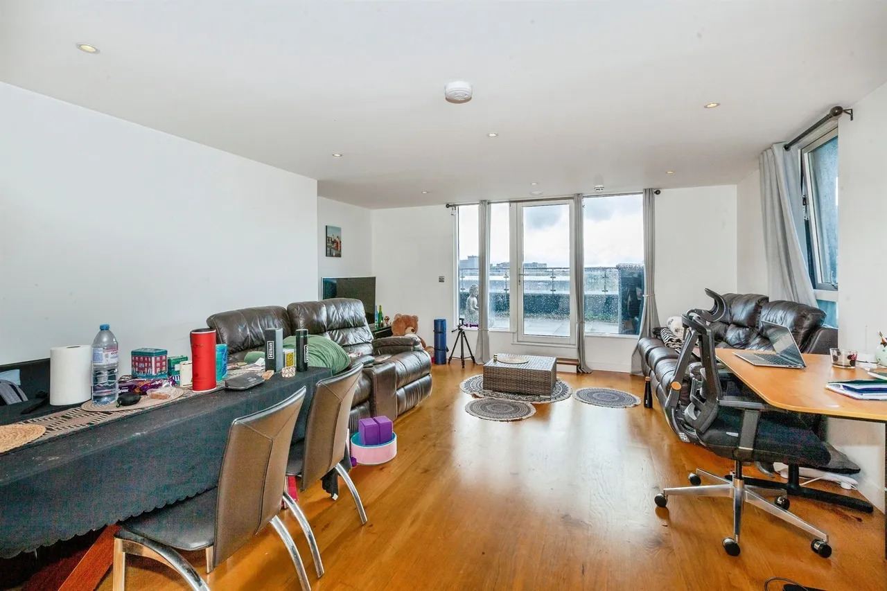 Railway Terrace, Slough, SL2, photo 2