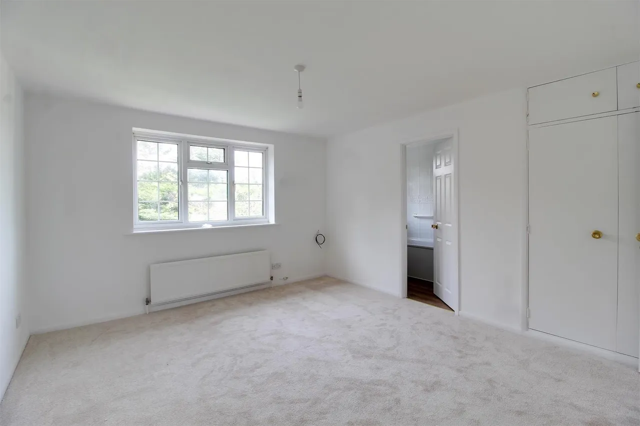 Shrublands, Brookmans Park AL9 7AL, photo 8