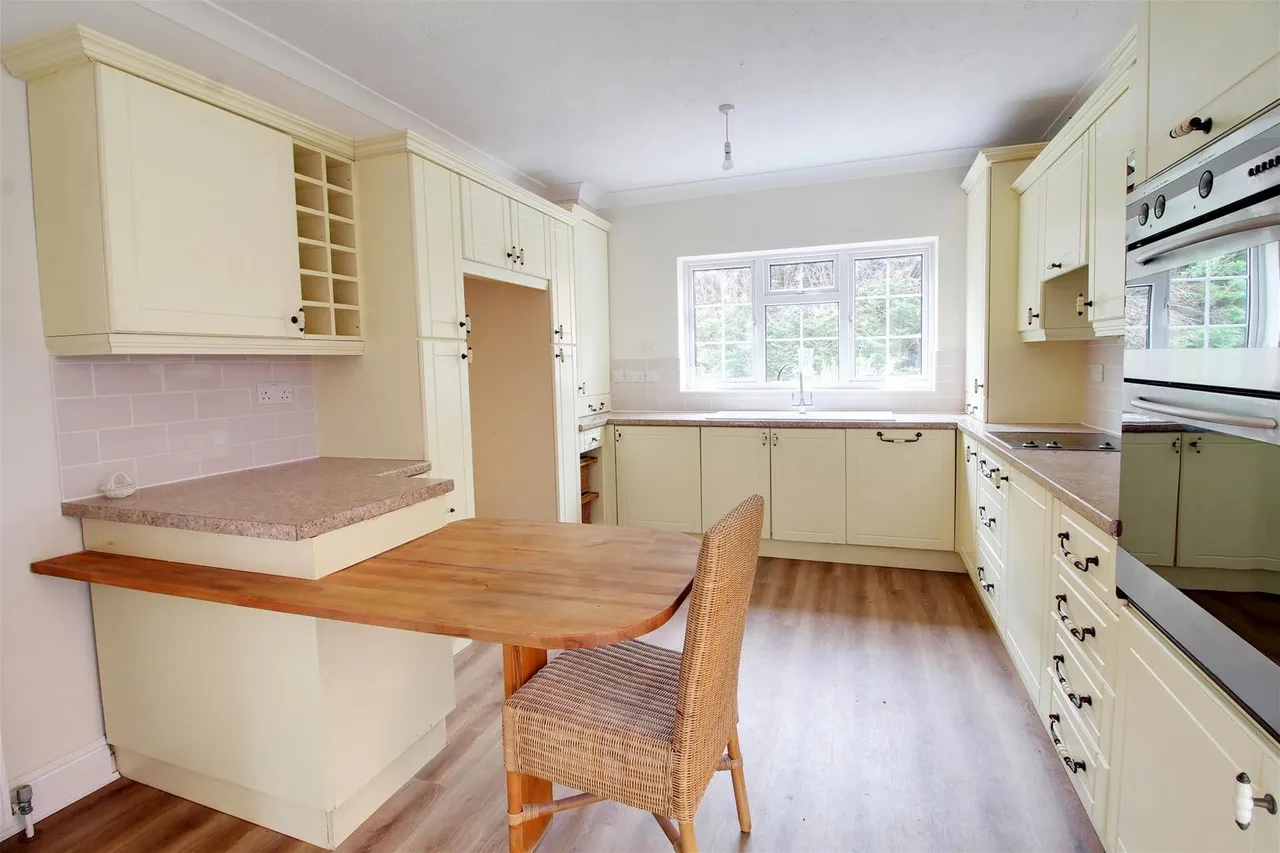 Shrublands, Brookmans Park AL9 7AL, photo 5