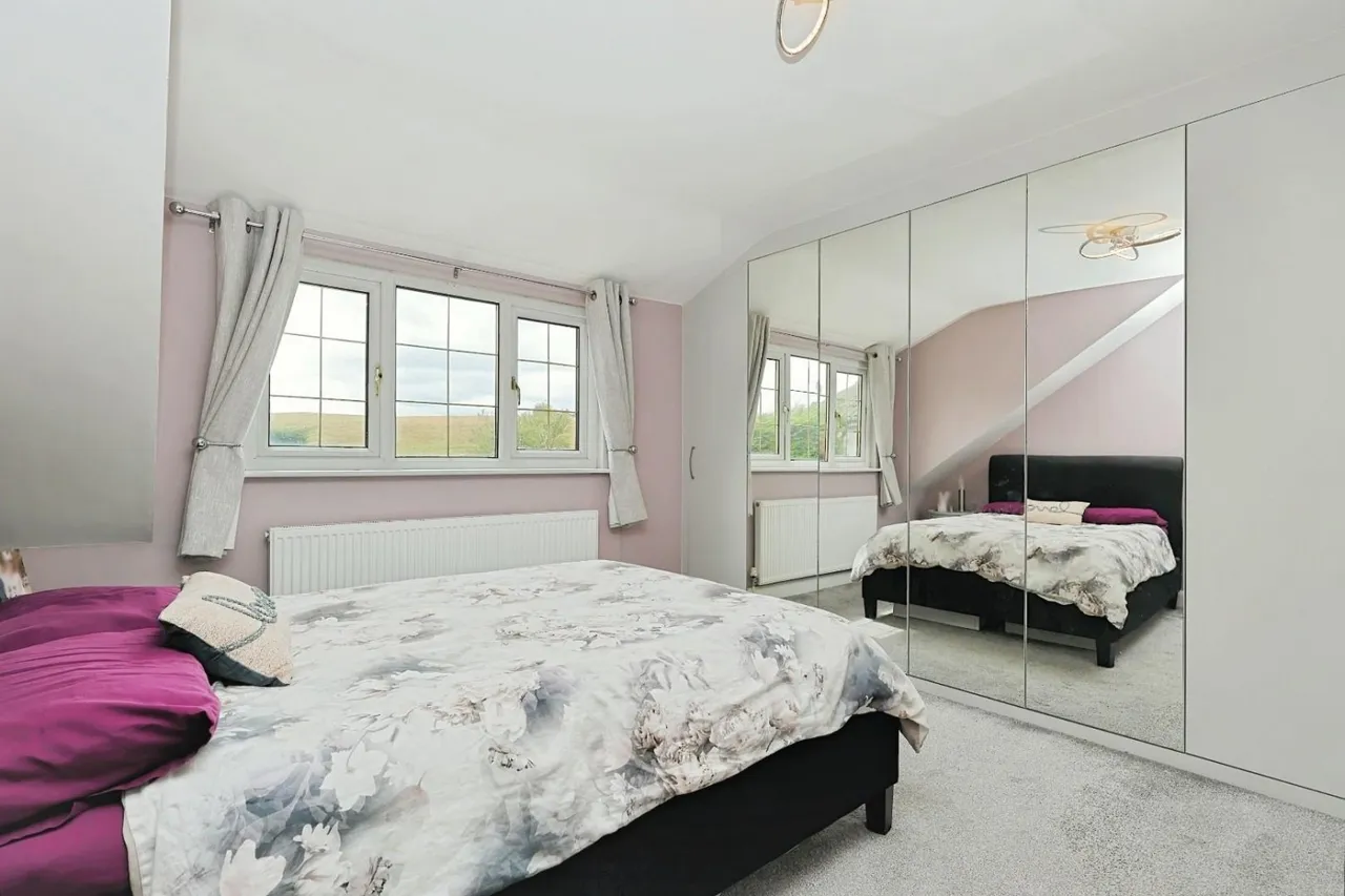 Whitehall Road, Farnley, LS12, photo 15