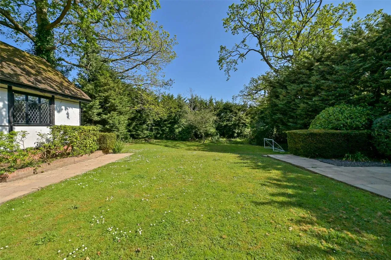 St. Leonards Hill, Windsor, SL4, photo 24