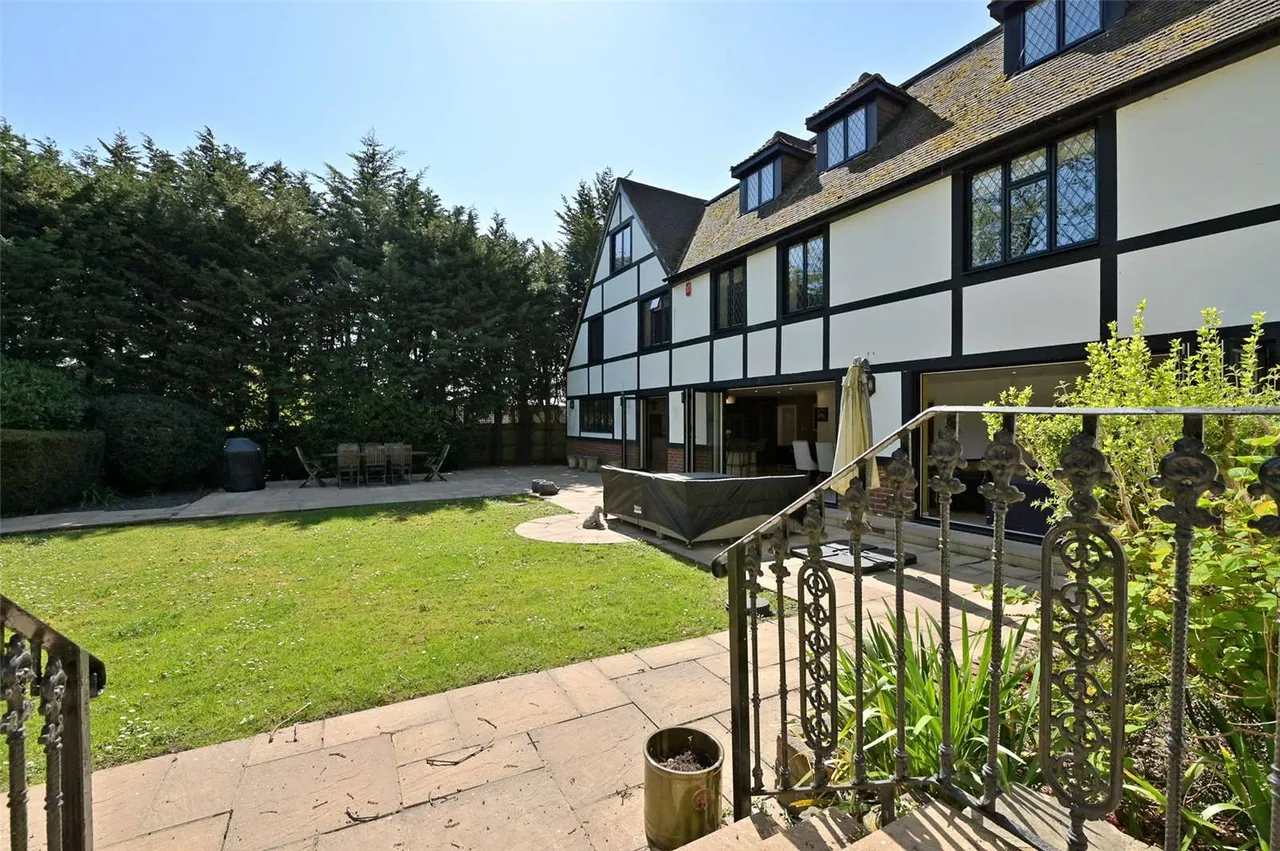 St. Leonards Hill, Windsor, SL4, photo 28
