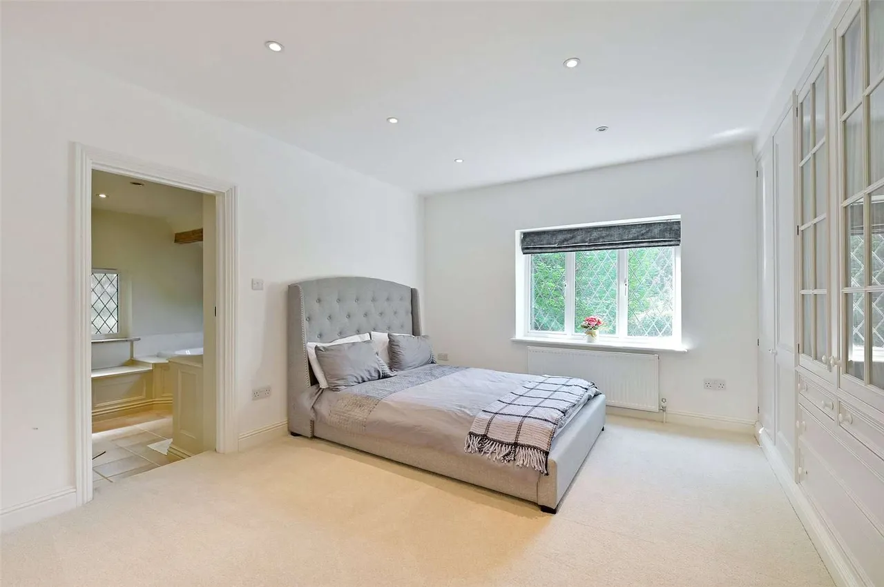 St. Leonards Hill, Windsor, SL4, photo 21