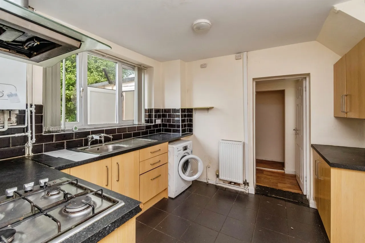 Bull Lane, Bilston, WV14, photo 6