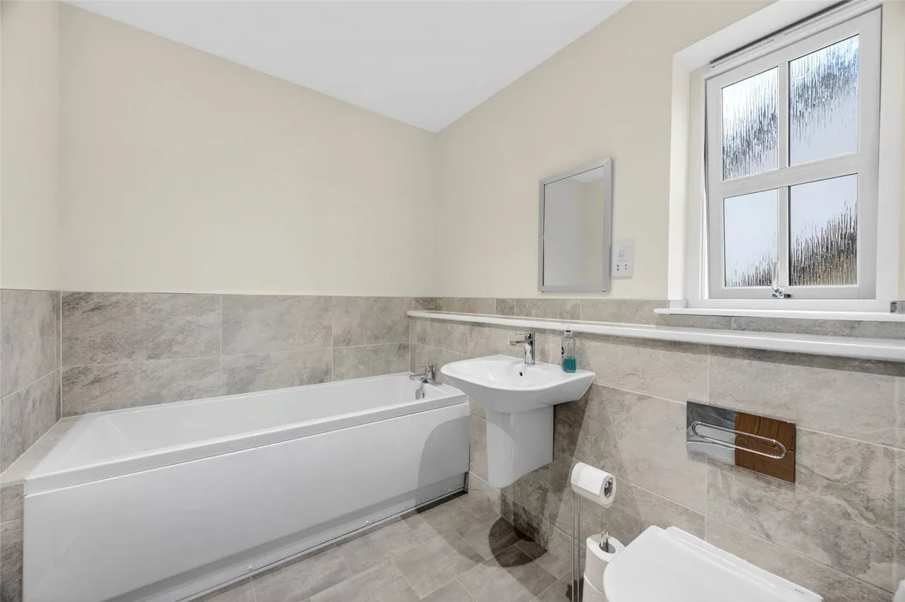 Court Drive, Aboyne, AB34, photo 25