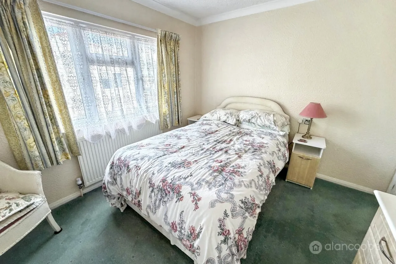 Mill Farm Park, Bulkington, CV12, photo 8