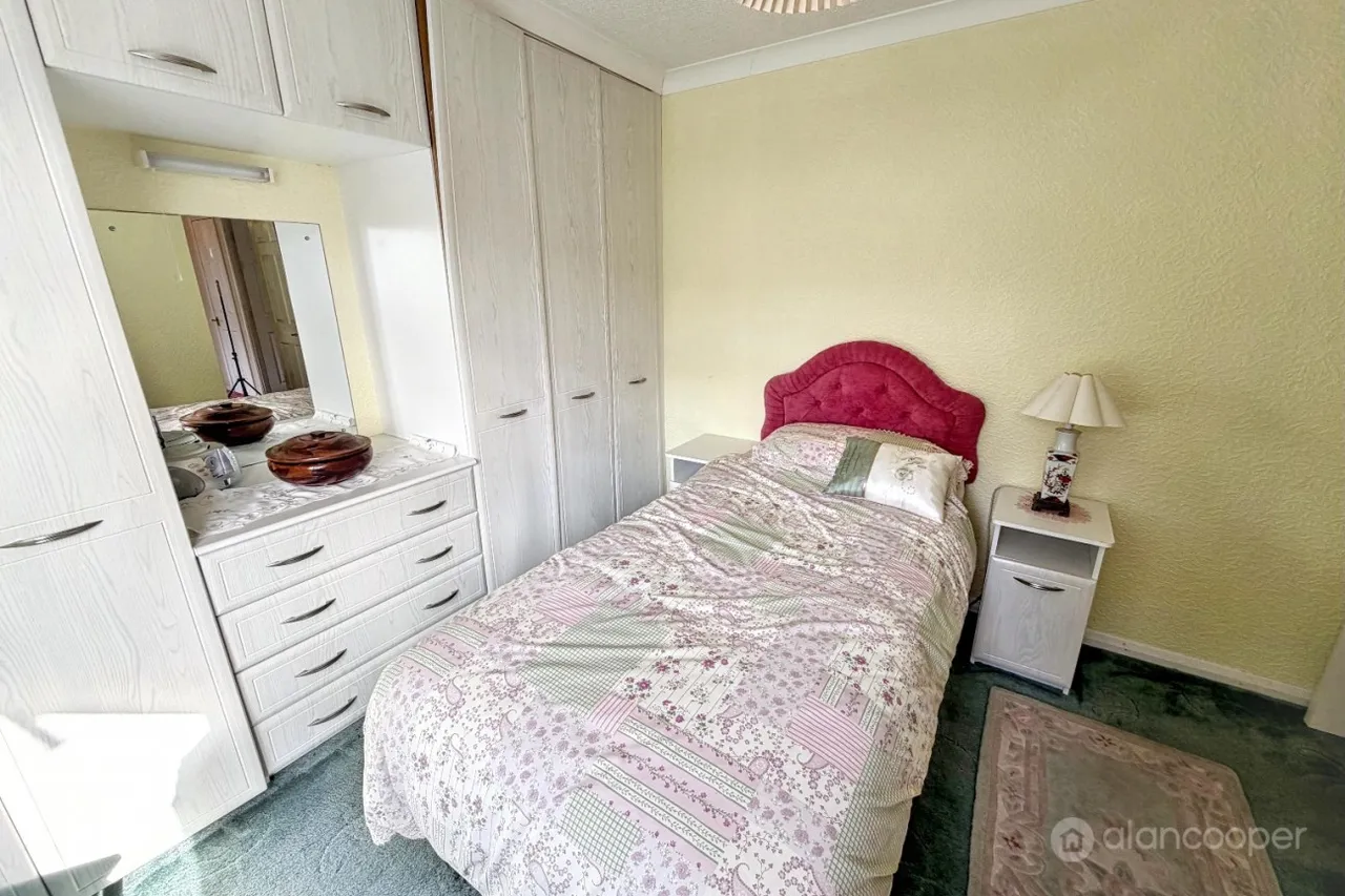 Mill Farm Park, Bulkington, CV12, photo 12