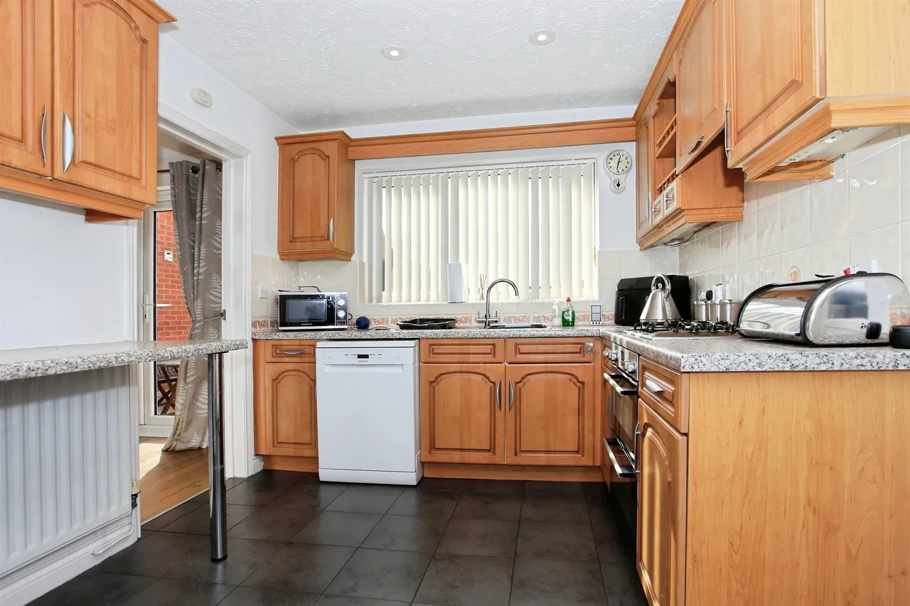 Harvester Way, Peterborough, PE6, photo 3