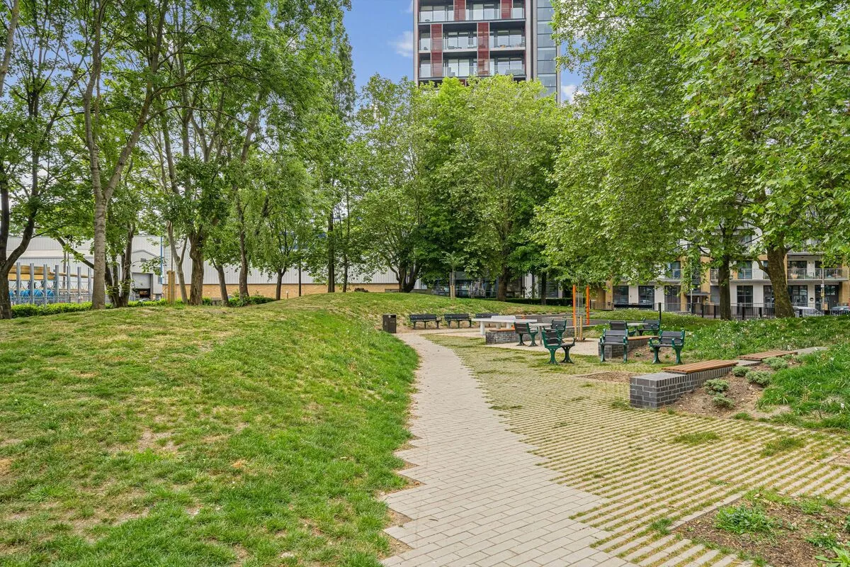 Holman Road, London, SW11, photo 16