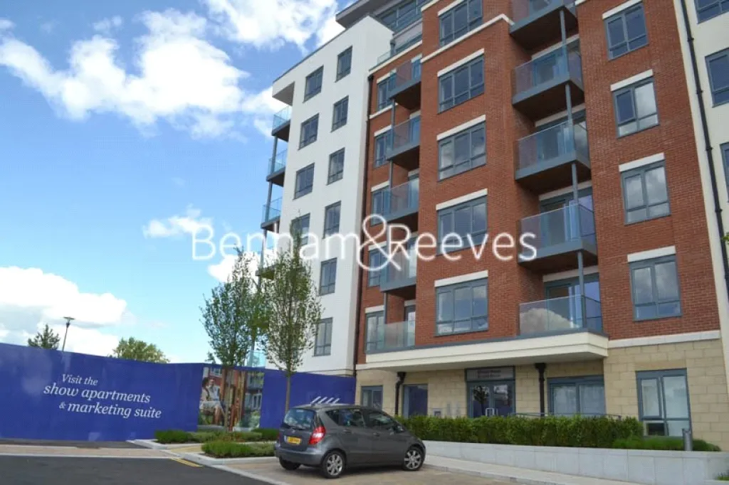 East Drive, Beaufort Park, NW9, photo 6