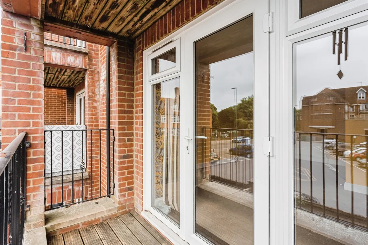Priory Mews, Haywards Heath, RH16, photo 19