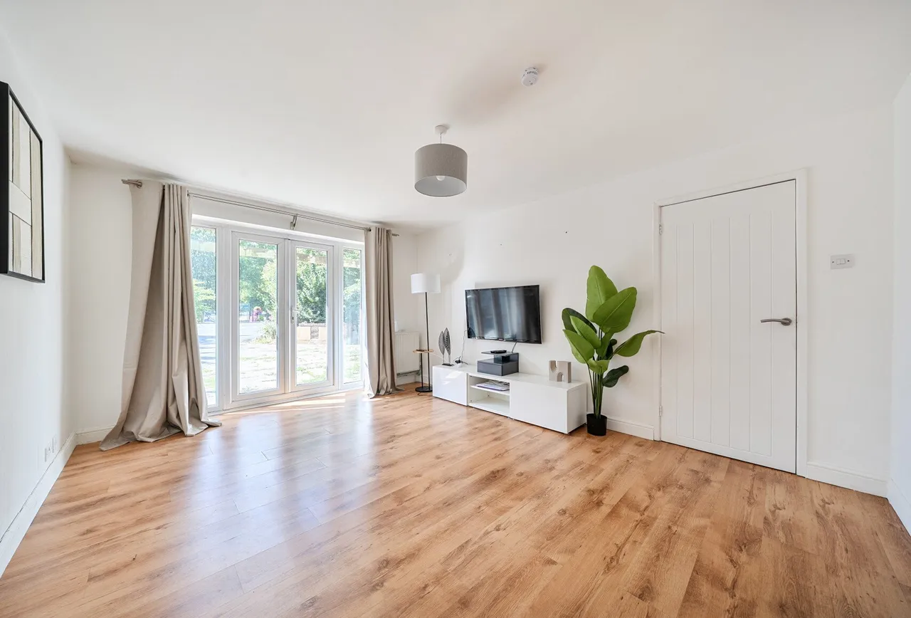 Parkway, Horley, RH6 7HY, photo 19