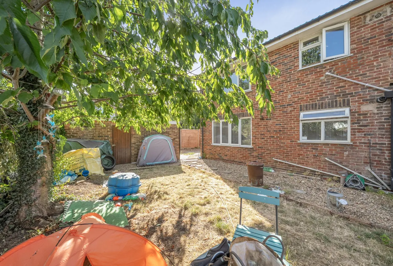 Parkway, Horley, RH6 7HY, photo 11