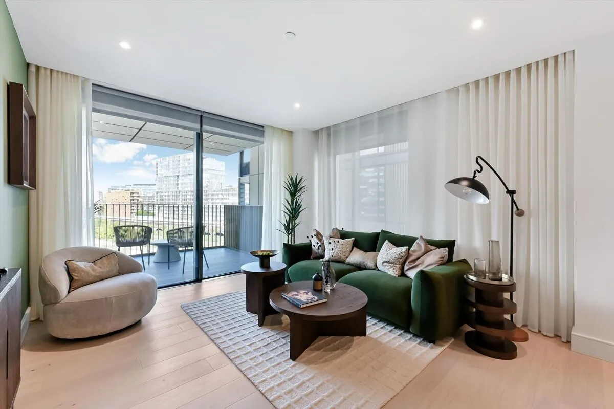 2 bed flat to rent, Prince of Wales Drive, Battersea, SW11