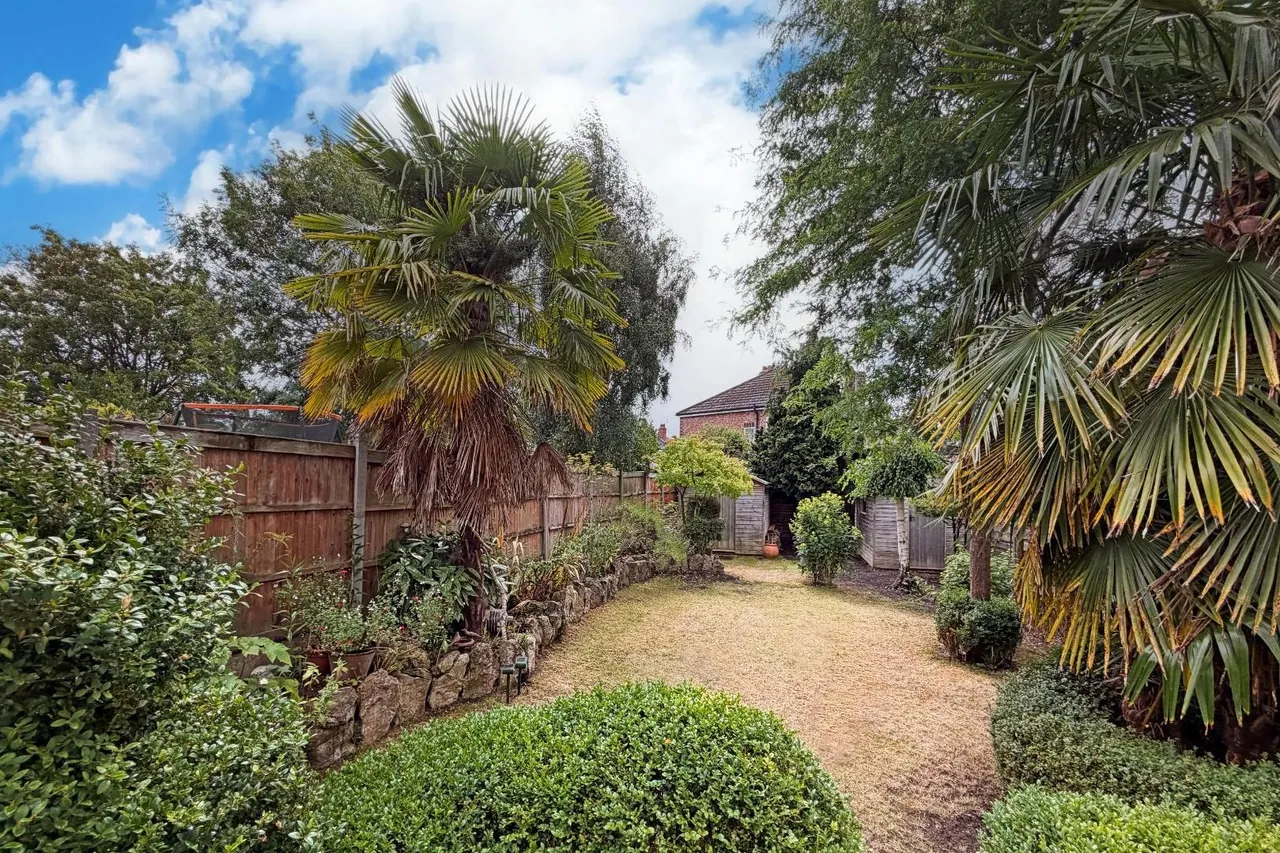 Clover Road, Timperley, Cheshire WA15 7NL, photo 22