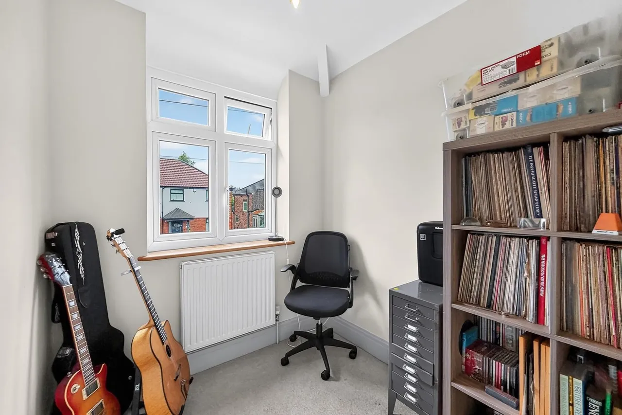 Clover Road, Timperley, Cheshire WA15 7NL, photo 19