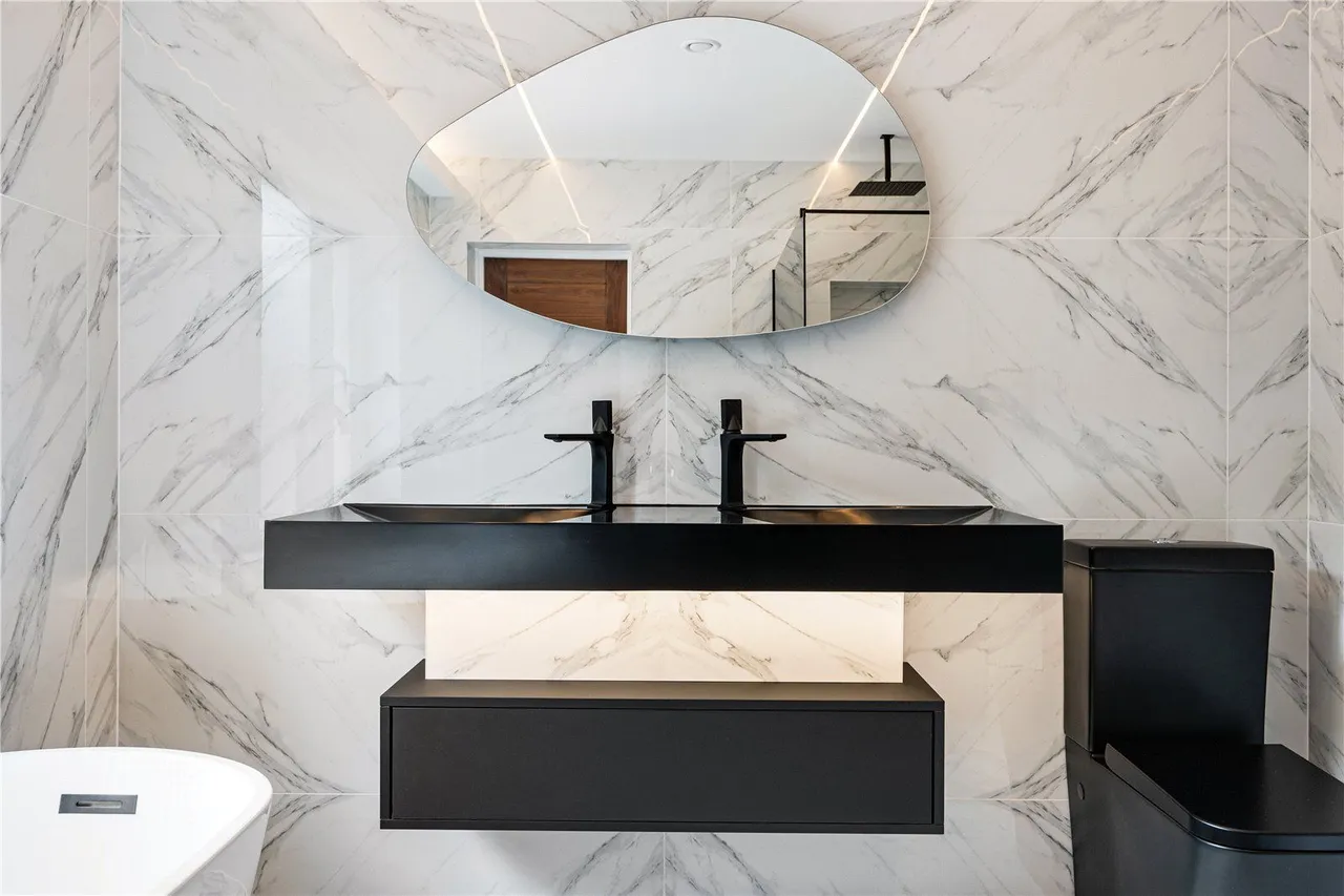 Clara Drive, Calverley, LS28, photo 14
