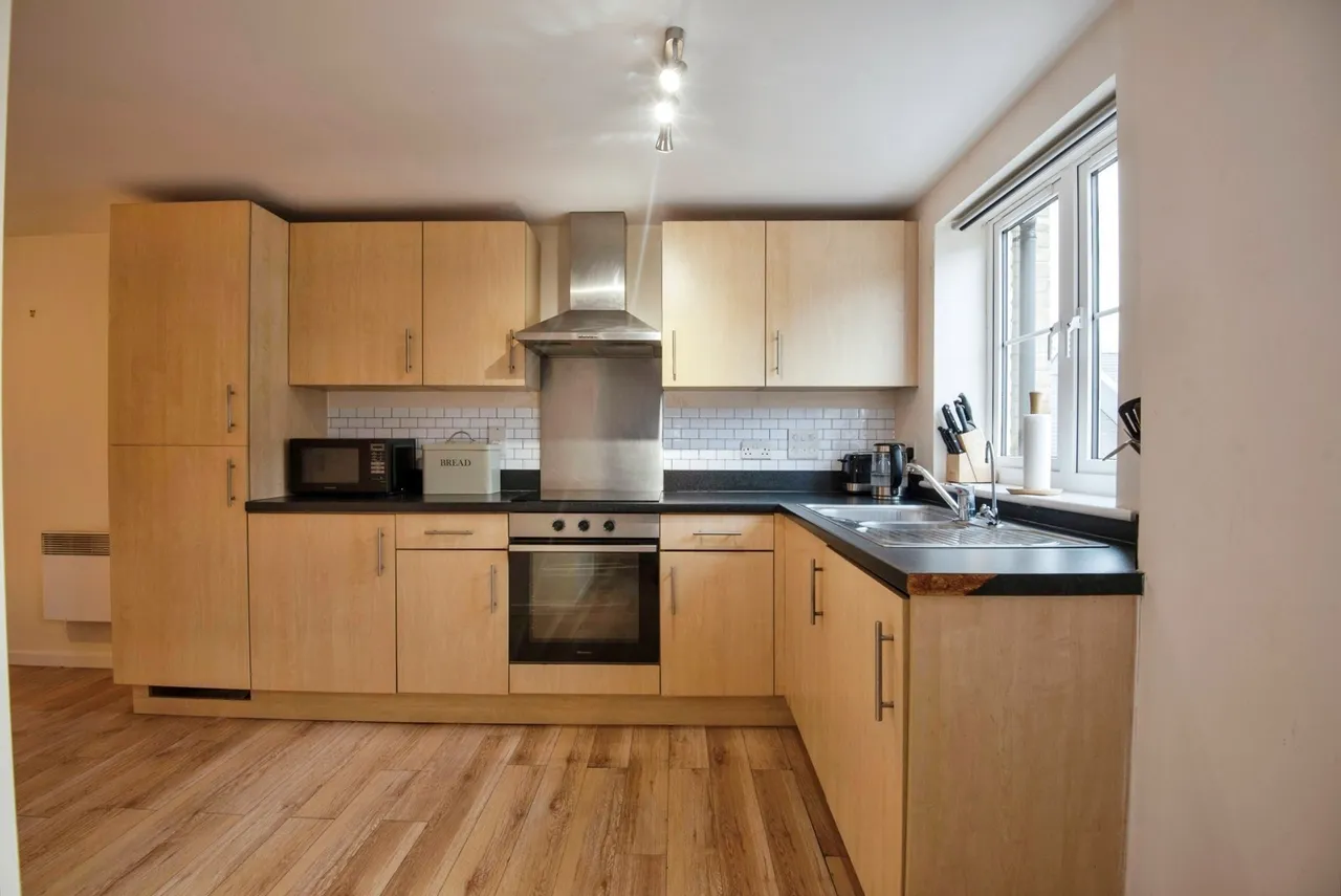 2 bed flat for sale — Grove Road, Hitchin, Hertfordshire, SG4