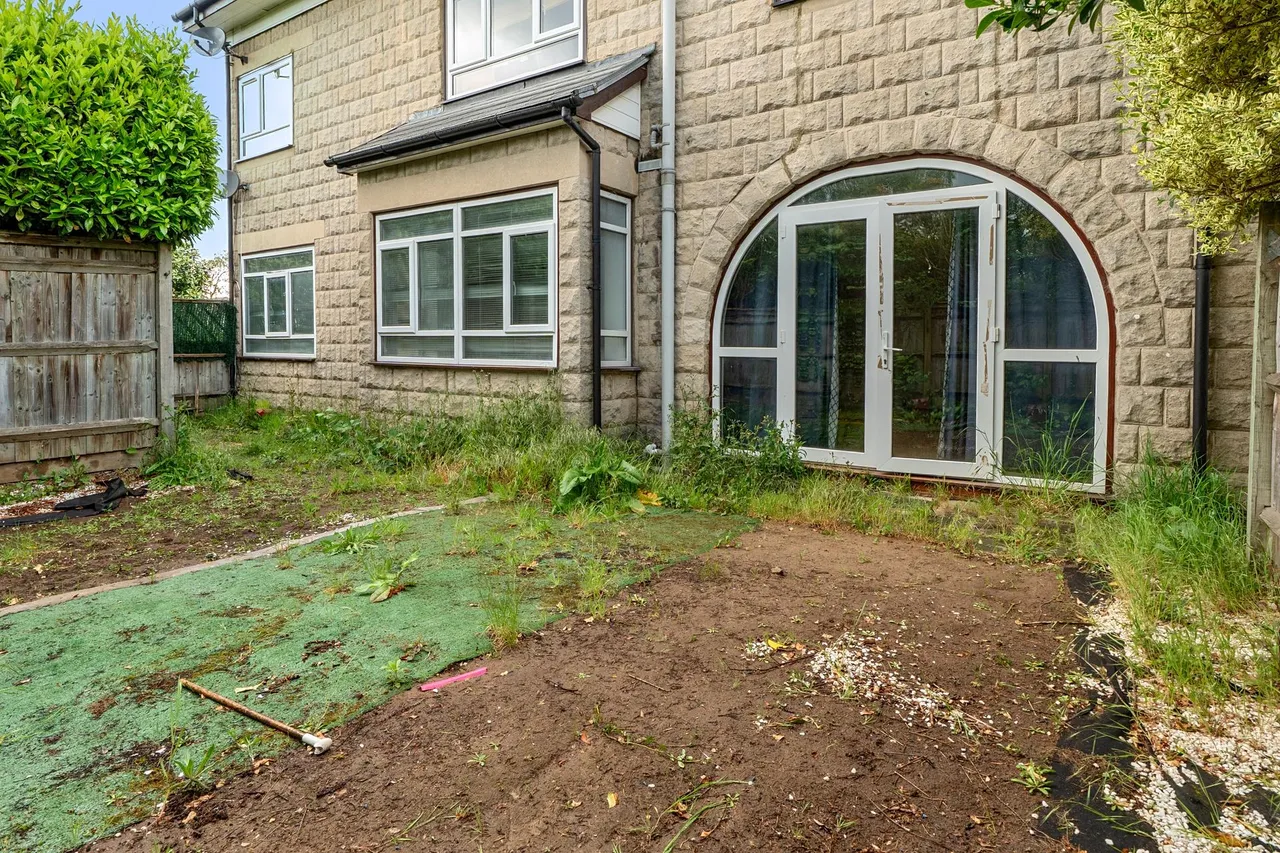 Raymill Rd East, Maidenhead, SL6, photo 16
