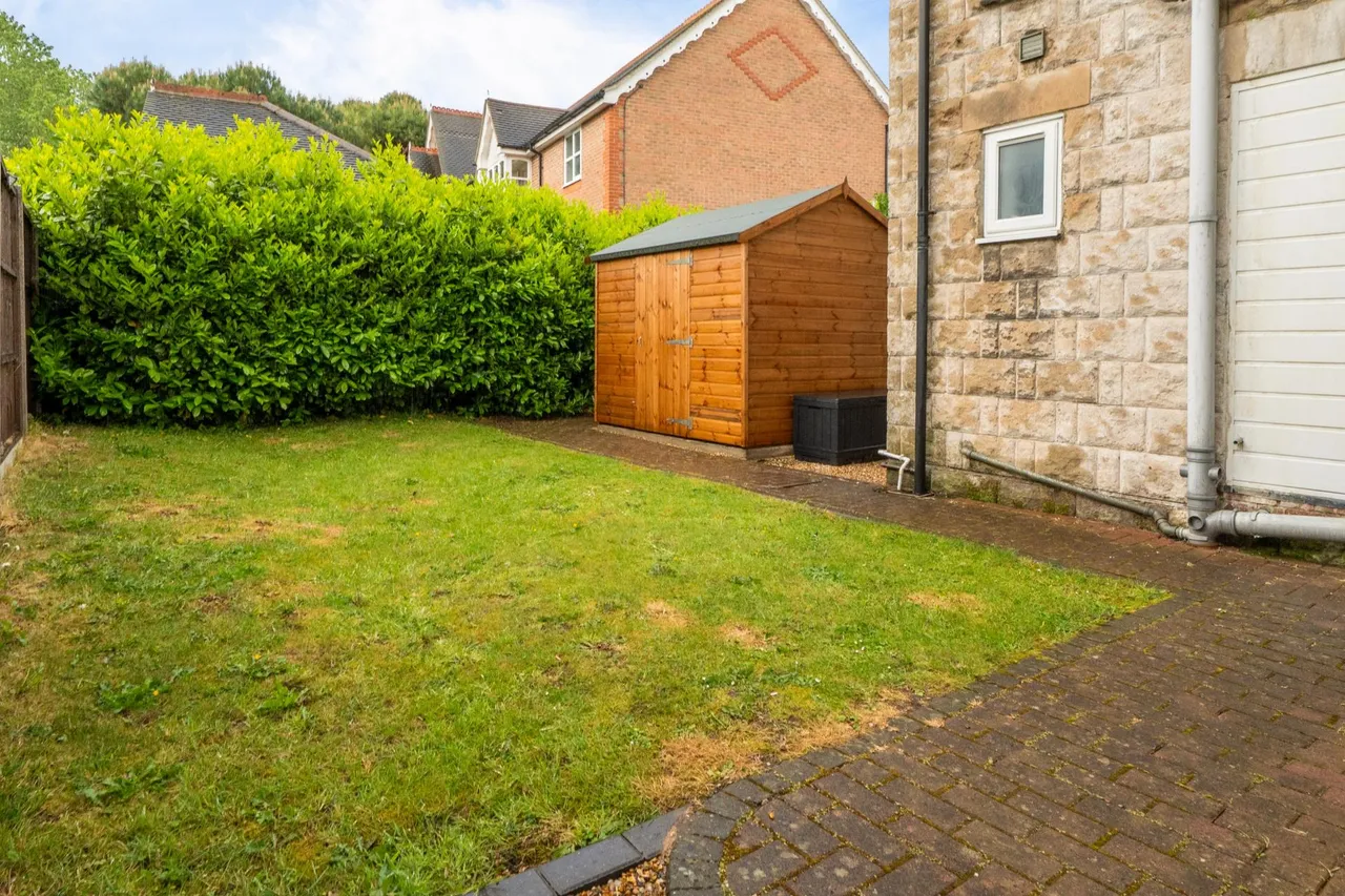 Raymill Rd East, Maidenhead, SL6, photo 11