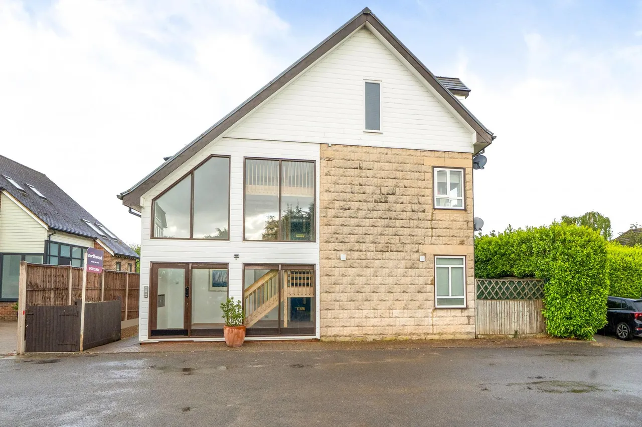 2 bed flat for sale, Raymill Rd East, Maidenhead, SL6