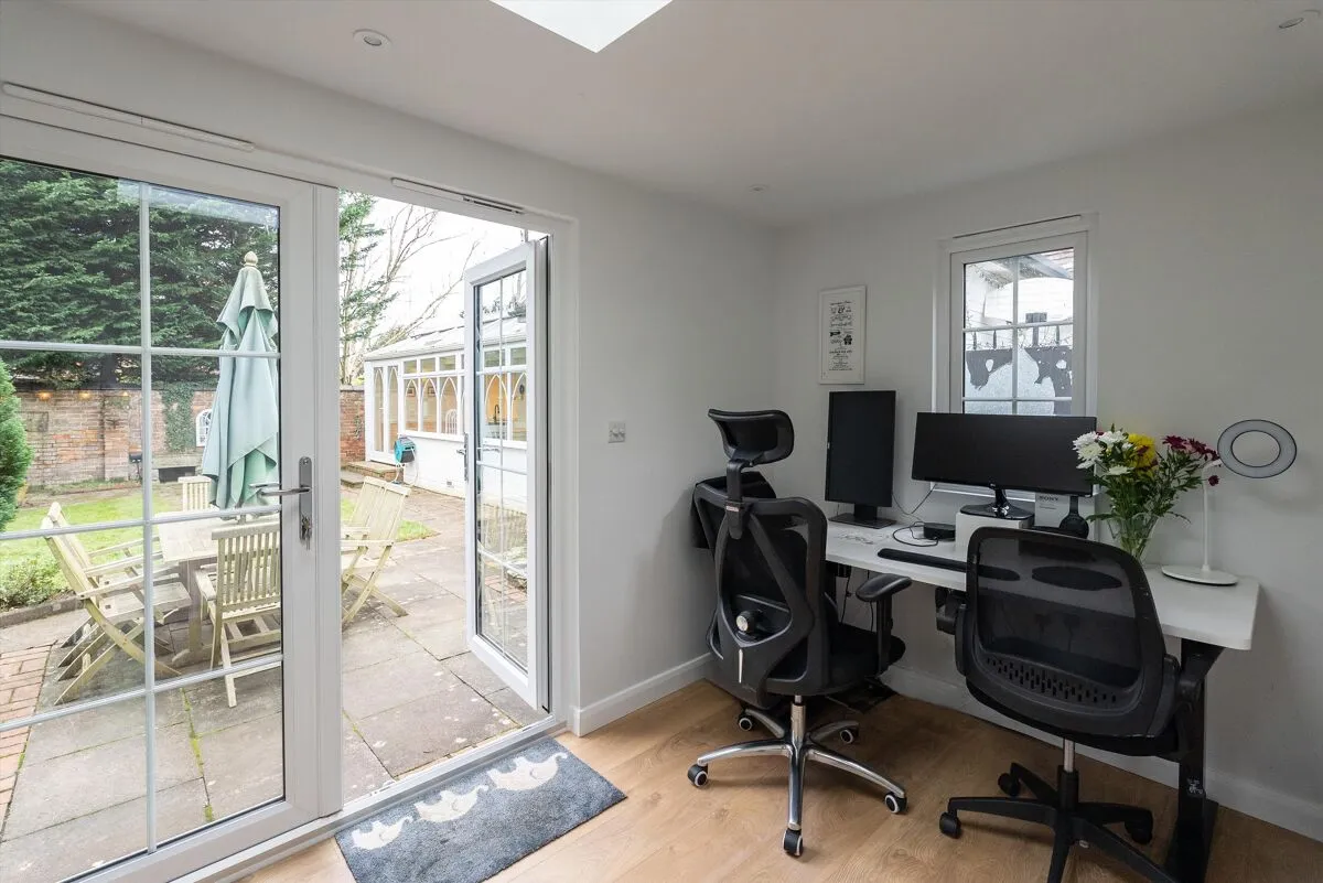 Fairmile Lea, Cobham, KT11, photo 21