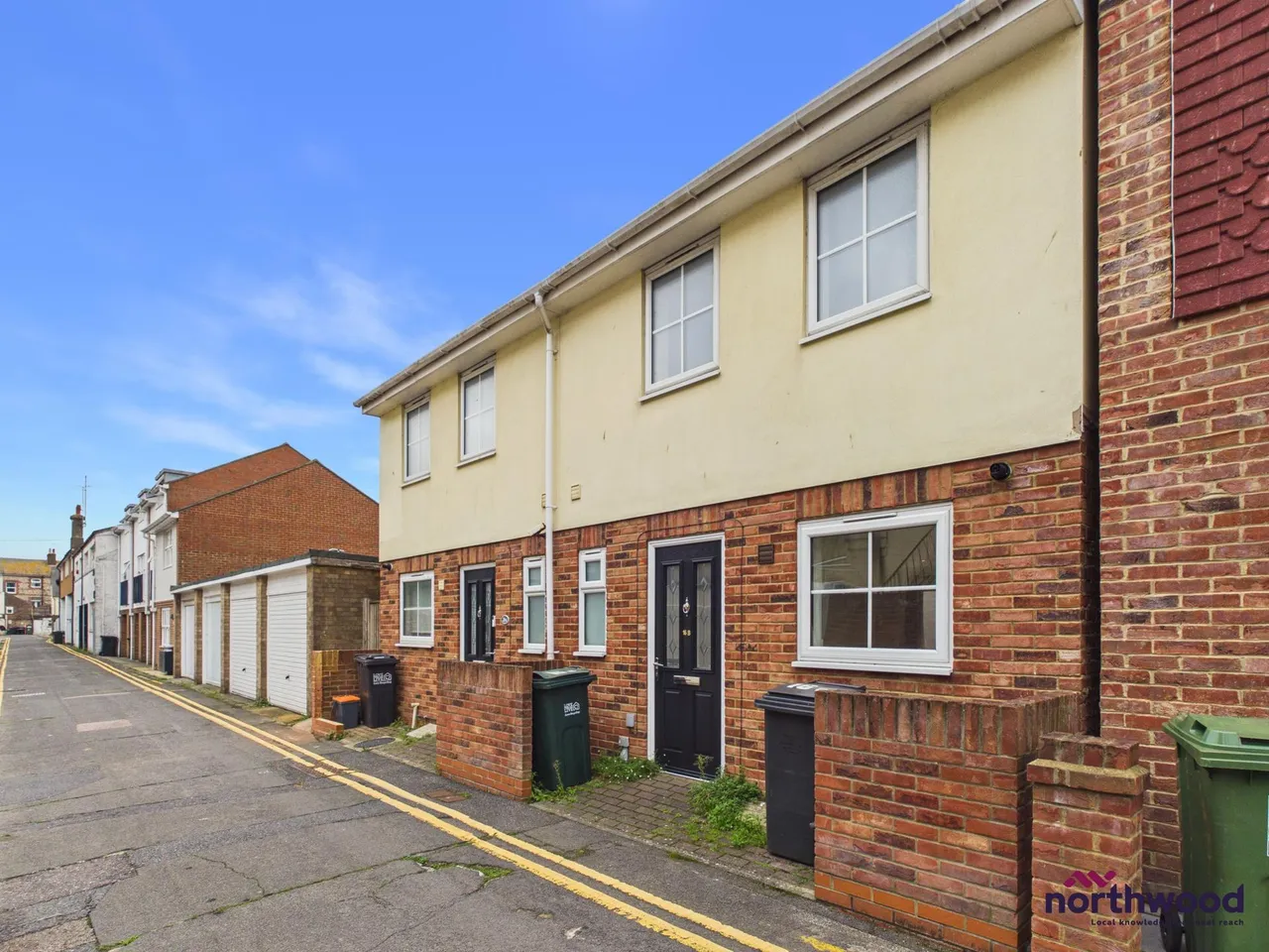 2 bed house to rent, Lushington Lane, Eastbourne, BN21