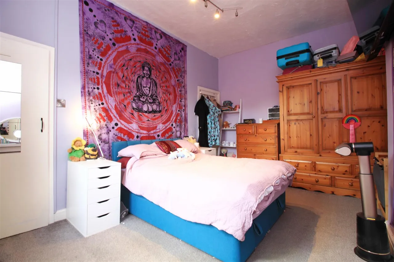 Mottram Road, Hyde, photo 12