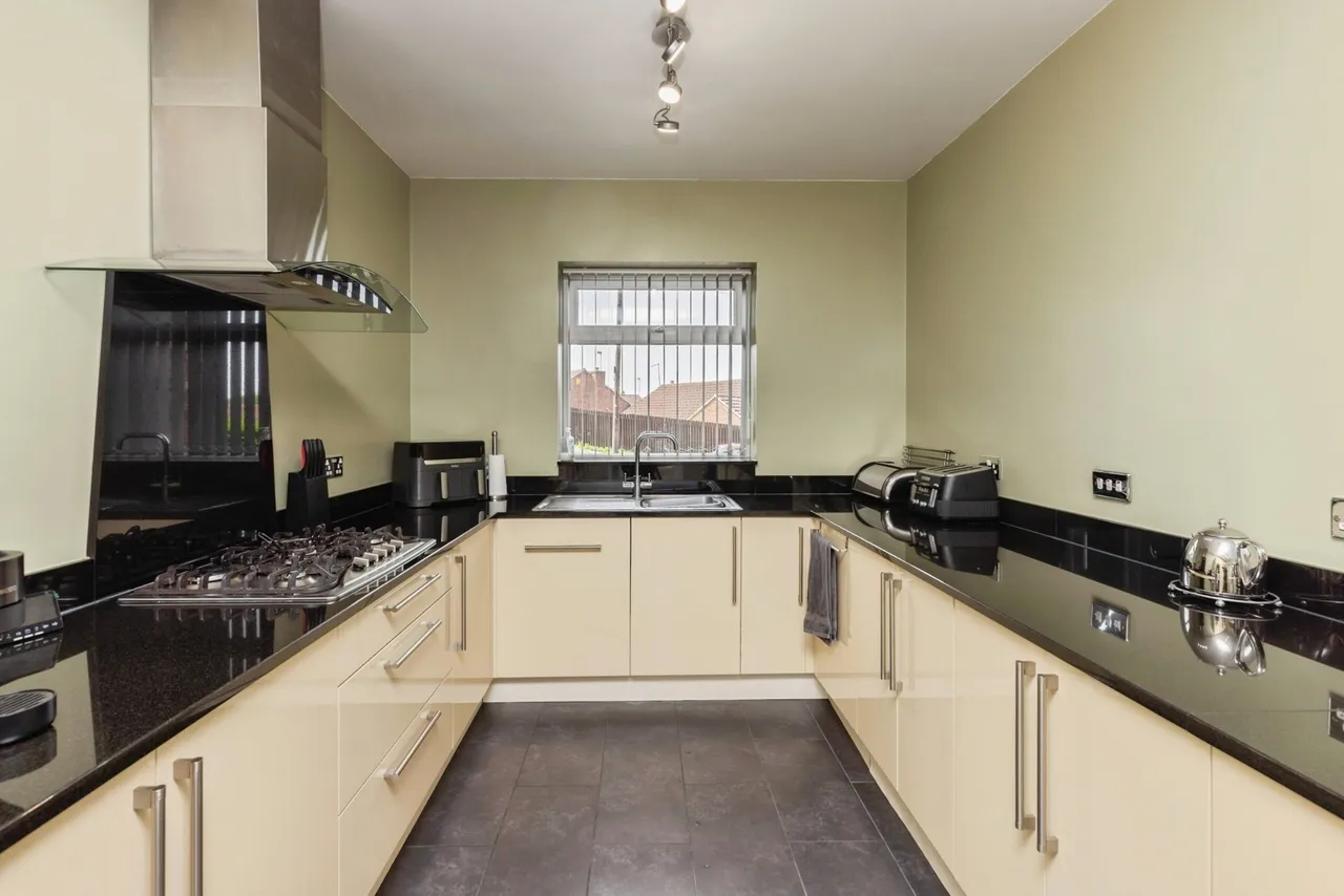 Durkar Lane, Crigglestone, Wakefield, West Yorkshire, WF4, photo 8