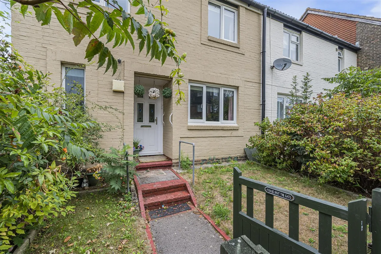 Collingwood Close, Peacehaven, photo 19