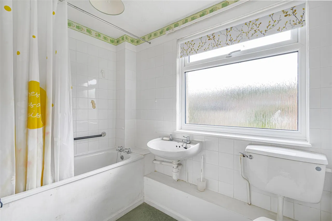Collingwood Close, Peacehaven, photo 8