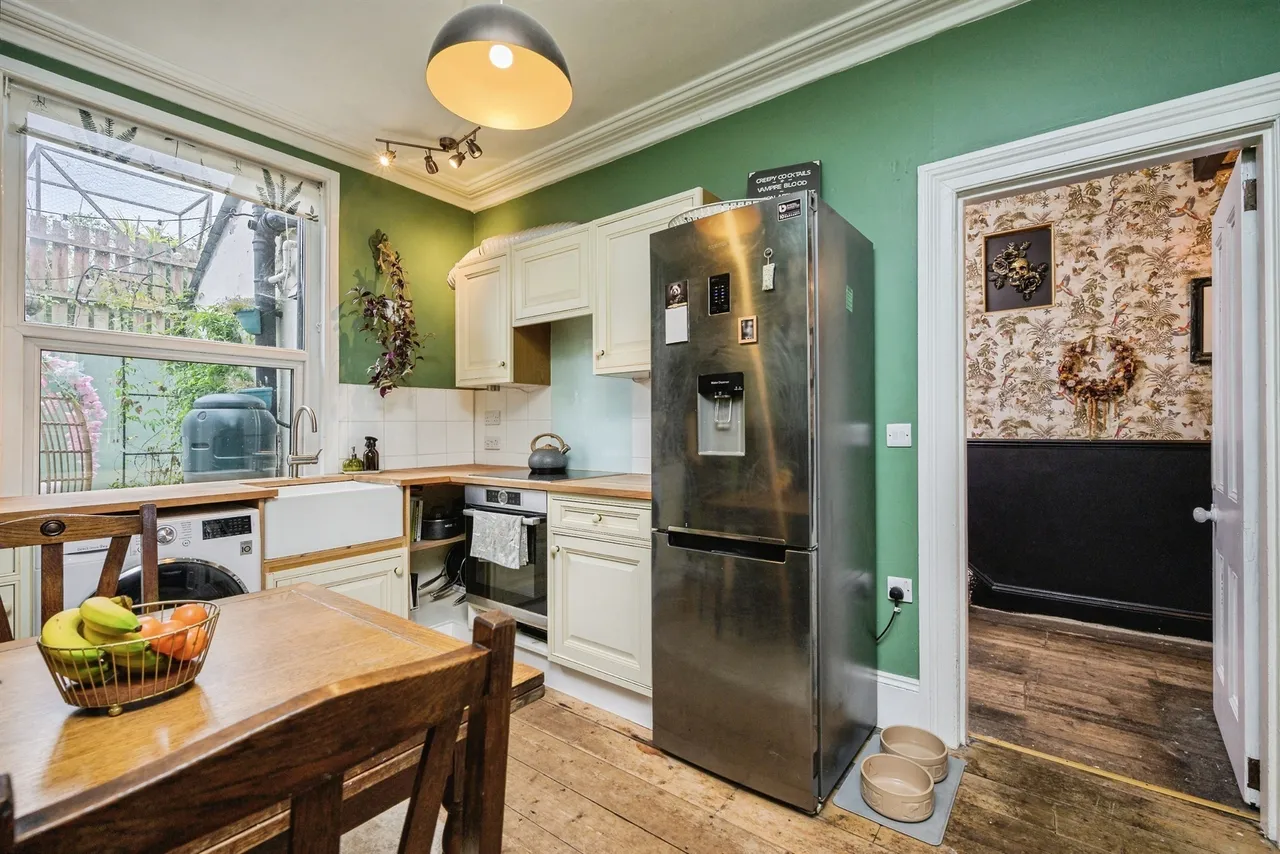 Edgar Terrace, Plymouth, PL4, photo 9
