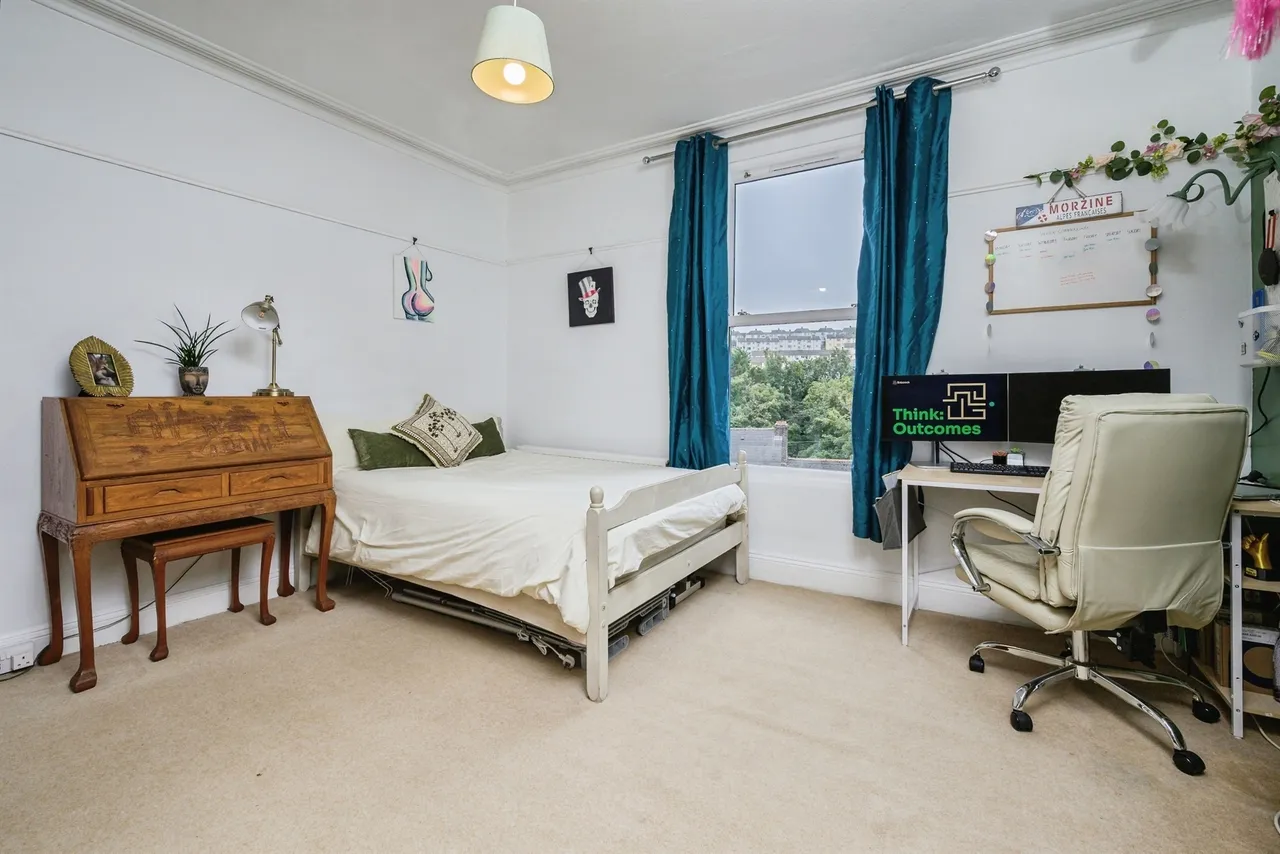 Edgar Terrace, Plymouth, PL4, photo 16