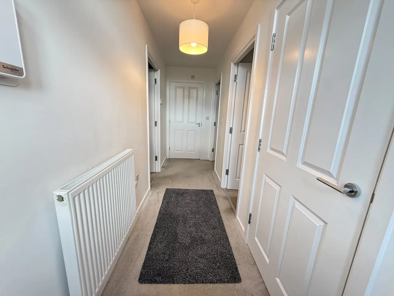 London Road, NN17, photo 16