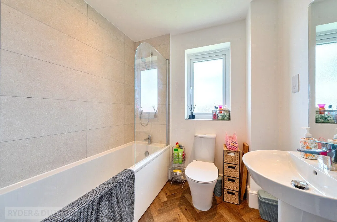 Bennett Way, Royton, OL2, photo 18