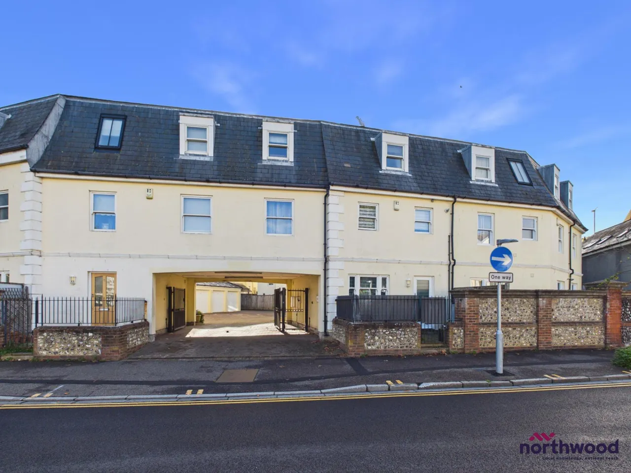 3 bed house to rent, Lismore Road, Eastbourne, BN21