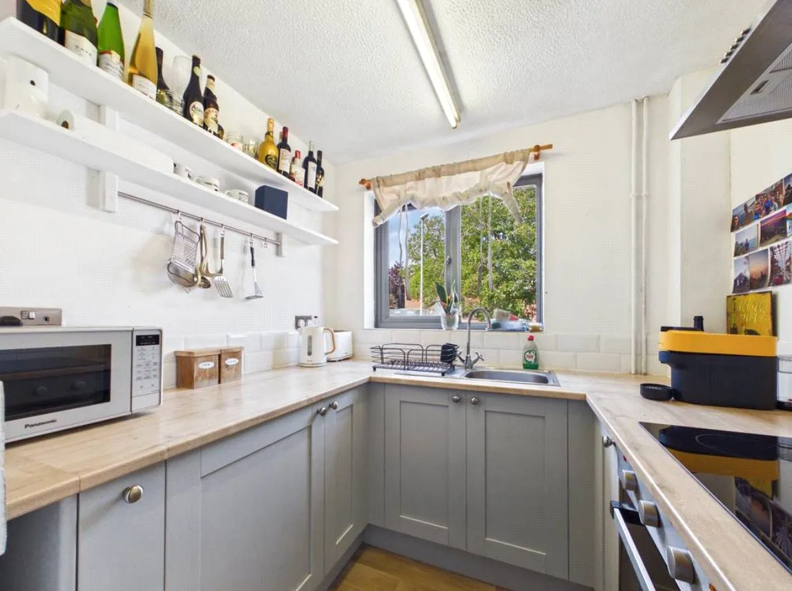 Hilton Close, Manningtree, CO11, photo 6