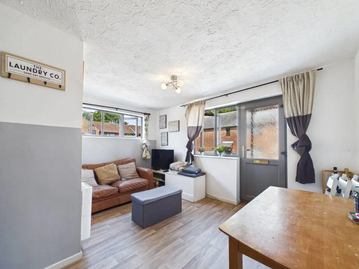 Hilton Close, Manningtree, CO11, photo 4