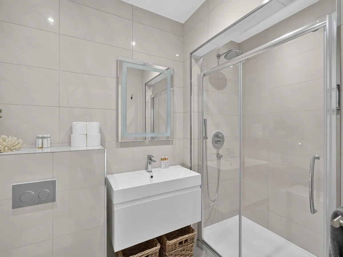 Bell Lane, Syresham Brackley, NN13, photo 34
