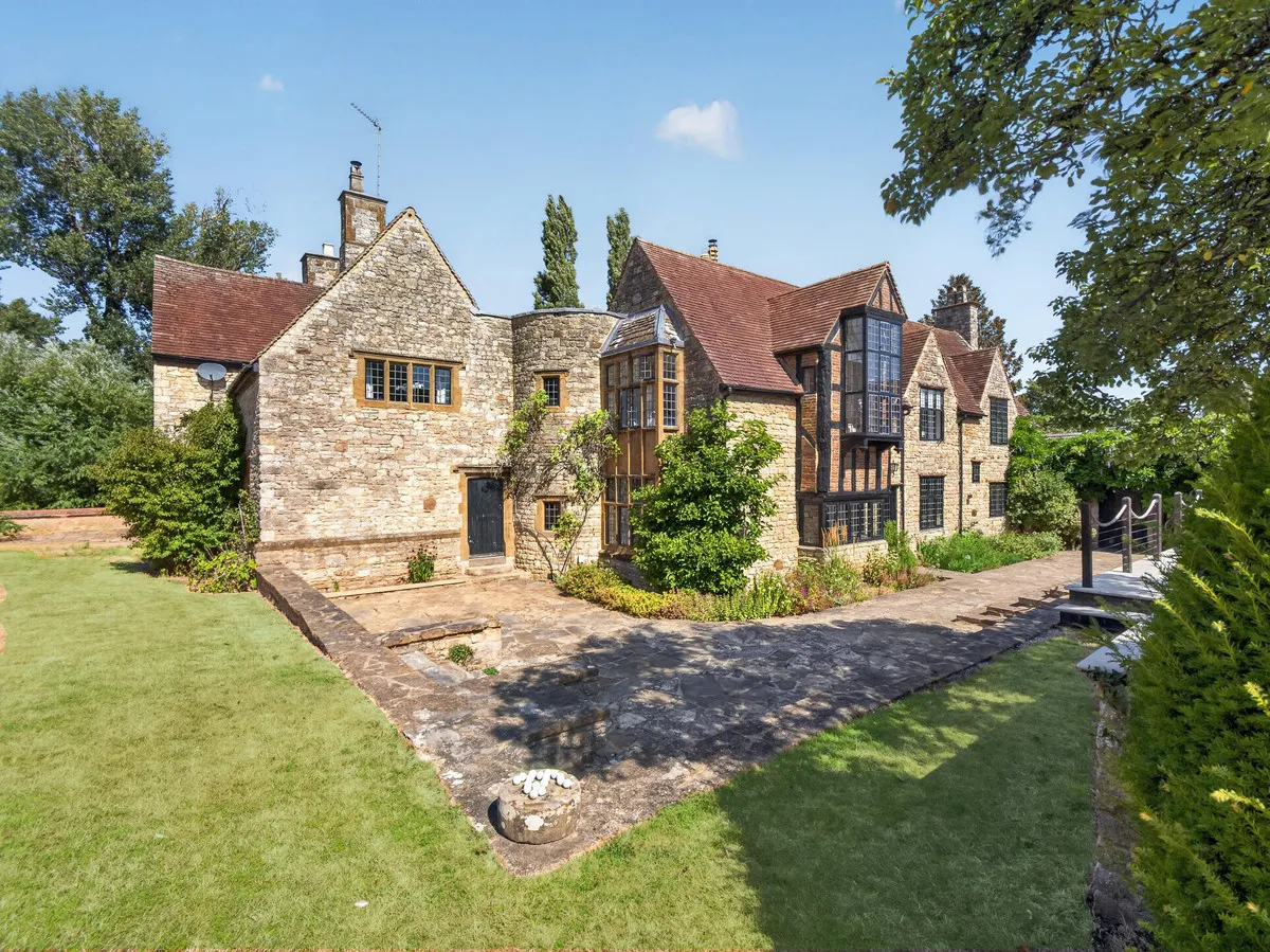 7 bed house for sale, Bell Lane, Syresham Brackley, NN13