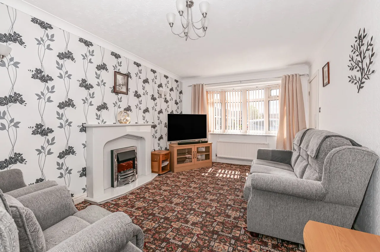 Laburnum Drive, Beverley, HU17, photo 2