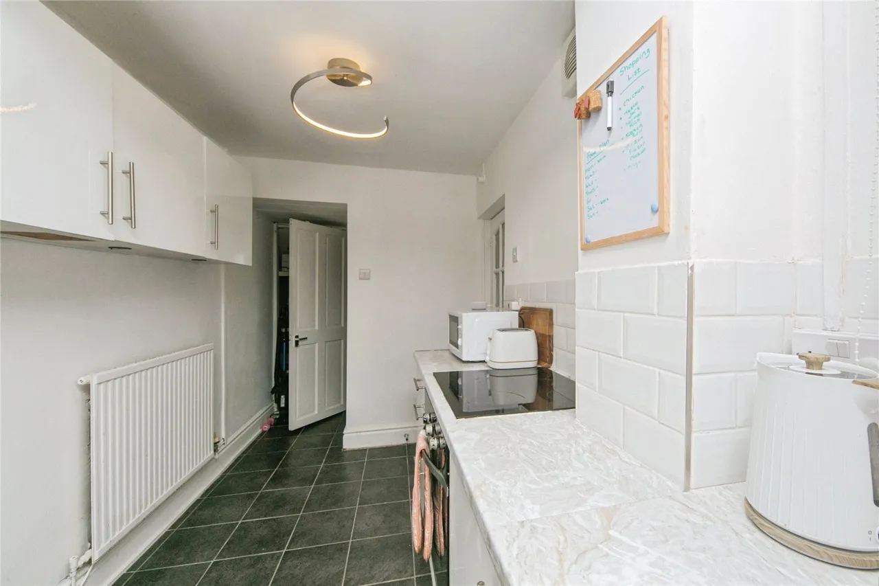 Victoria Street, Caernarfon, LL55, photo 7