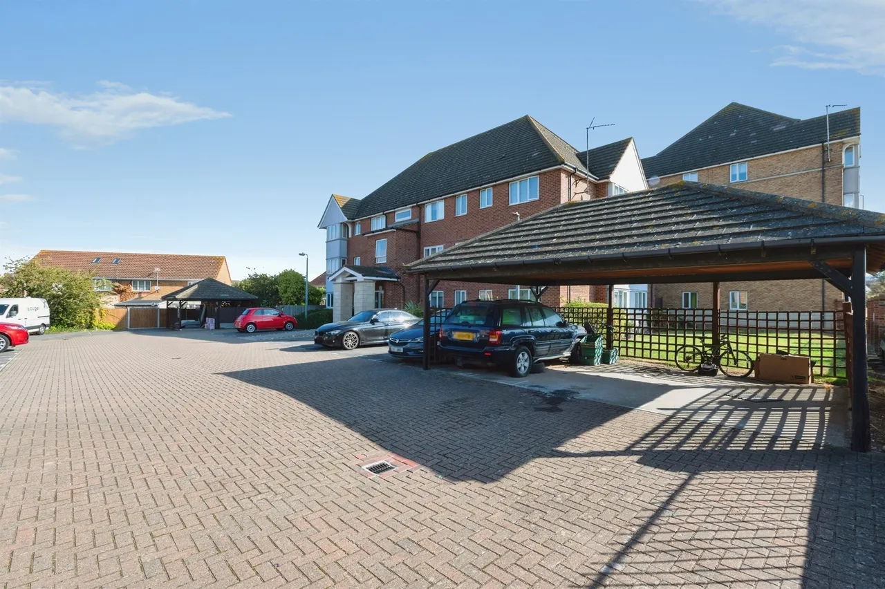 Josling Close, Grays, RM17, photo 12