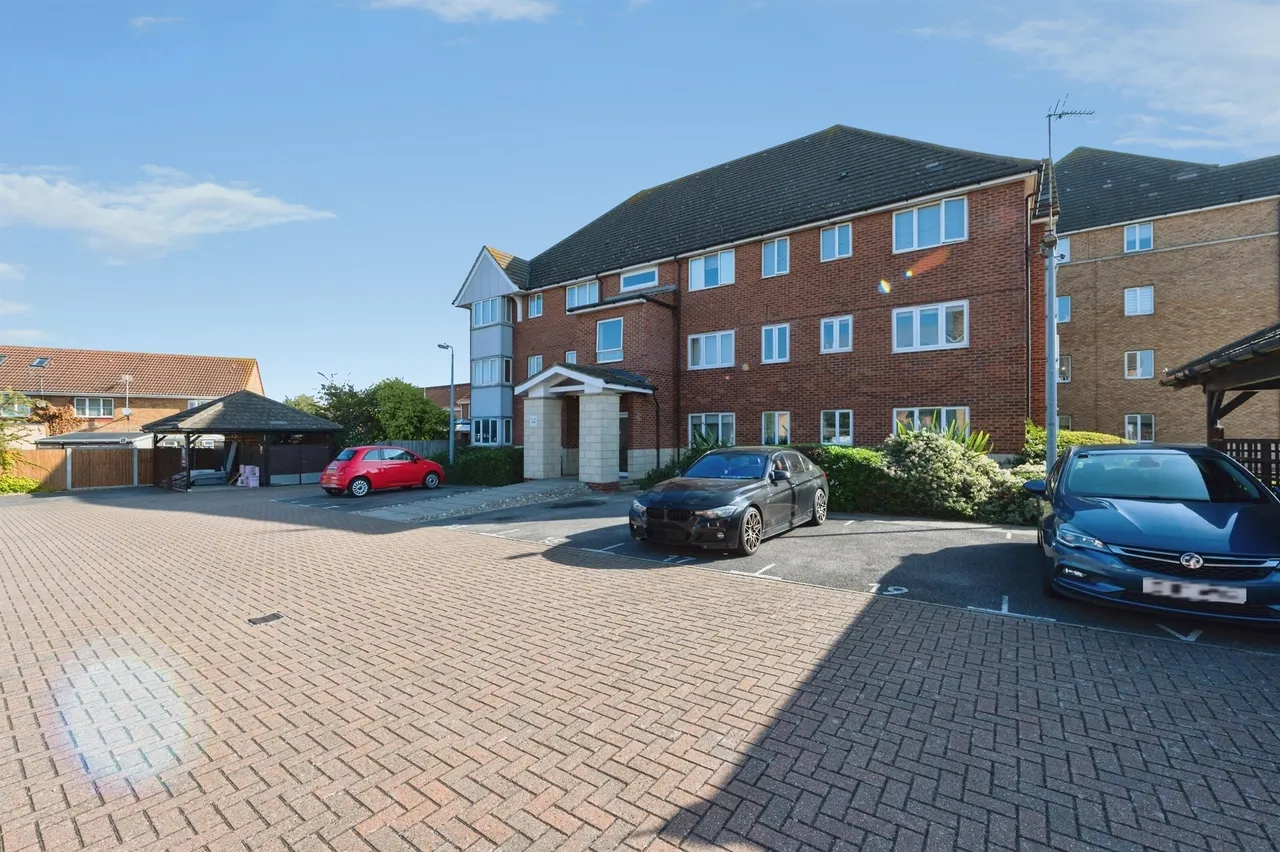 Josling Close, Grays, RM17, photo 2
