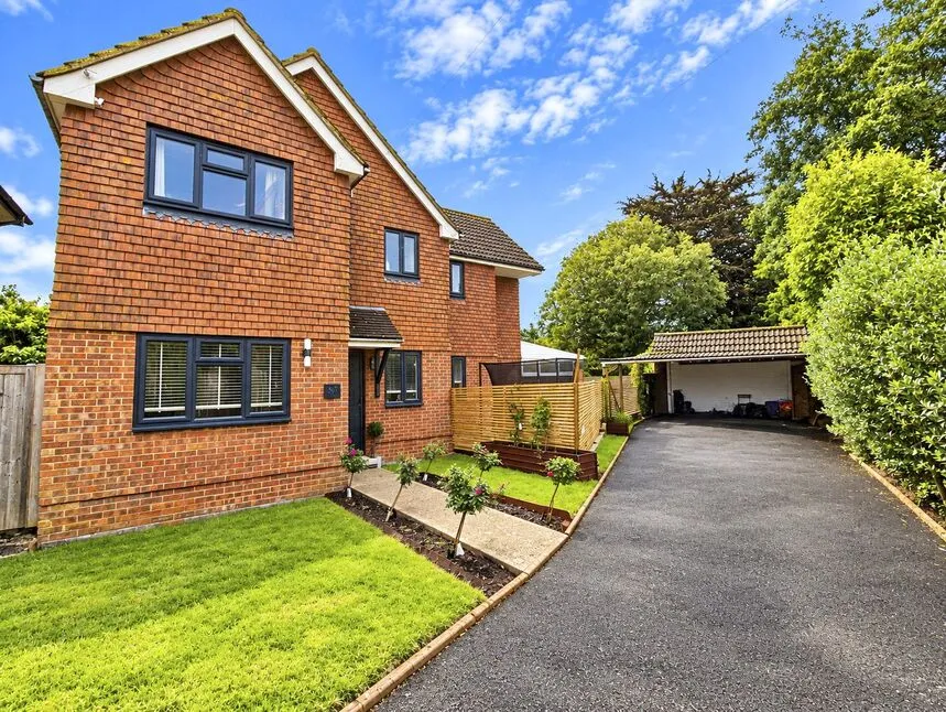 4 bed house for sale, Manor Way, Polegate, BN26