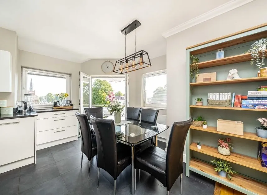 Ballards Lane, Finchley, N3, photo 3