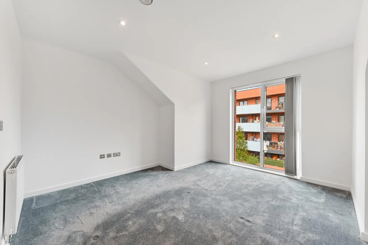 Reynard Way, Brentford, TW8, photo 7