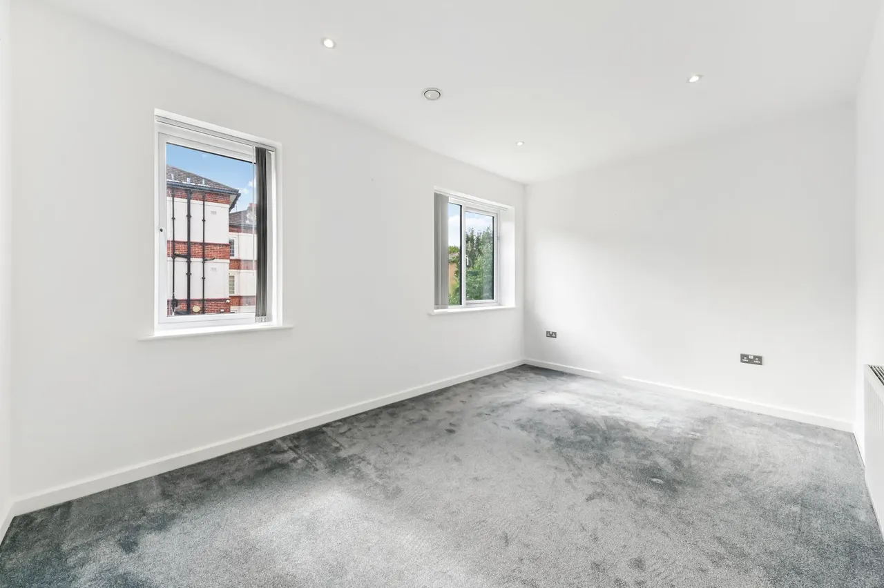 Reynard Way, Brentford, TW8, photo 9